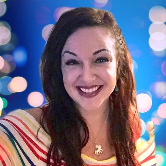 Meet your Posher, Kelly - Picture 2 of 8